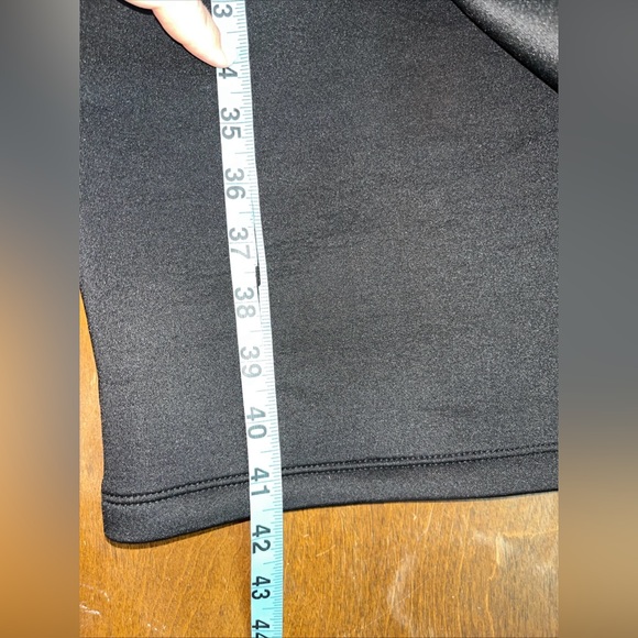 Petal Neoprene Sleeve Black Fitted Dramatic Dress EUC - Picture 8 of 15